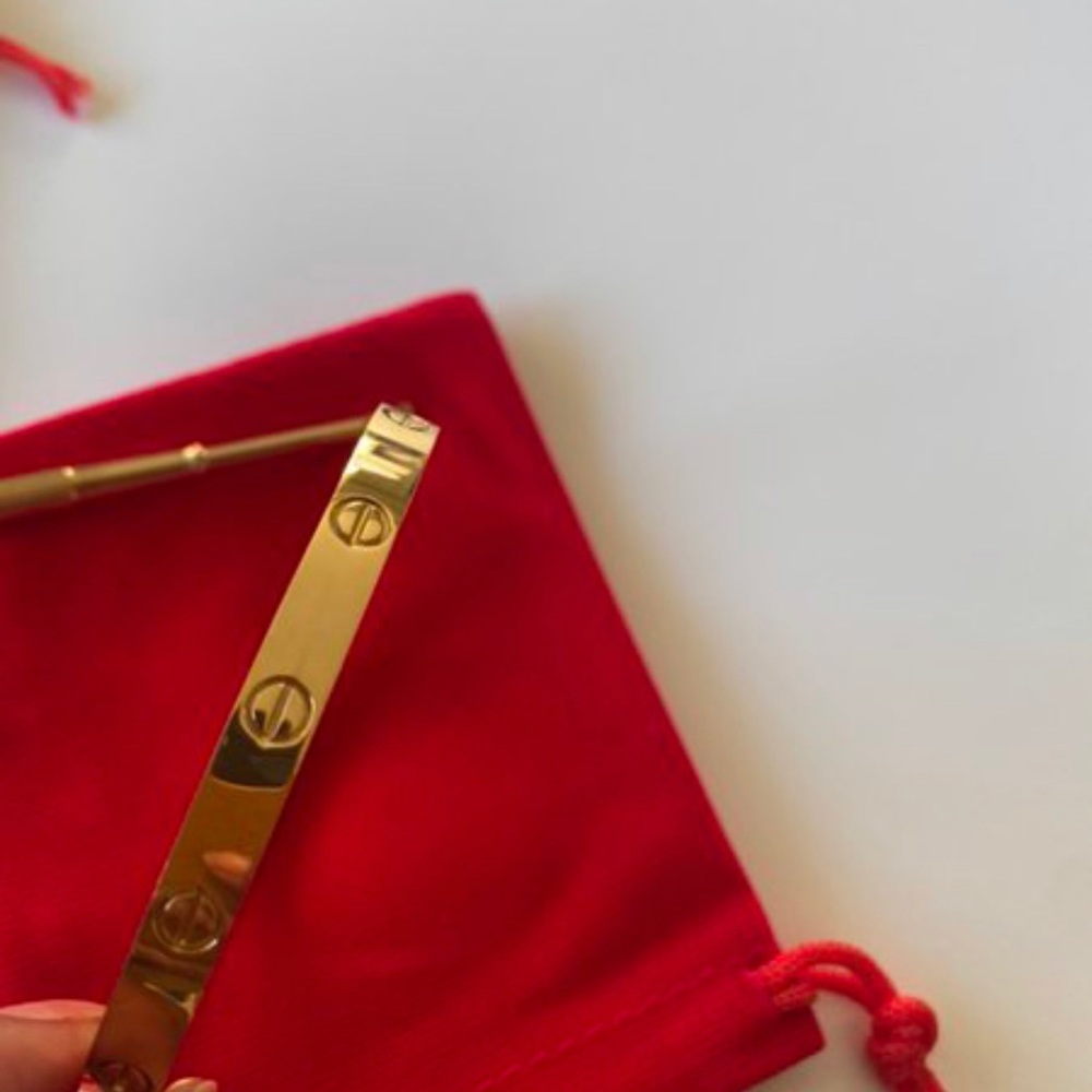 Gold High Quality bracelet